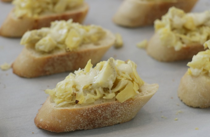 crostini-out-of-oven