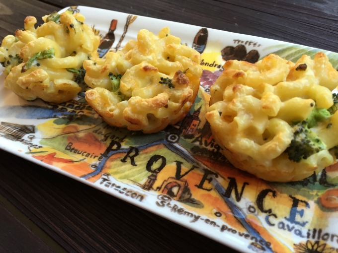 Broccoli Mac and Cheese Bites